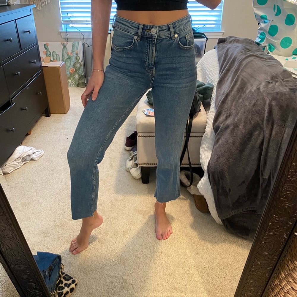 H&M high rise ankle crop jean